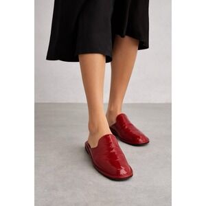 Tamara Mellon Red Patent‎ Leather Modern Round Silhouette Mule EU 38 US 7.5